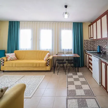 Central House Near Calis Beach With Balcony And View In Apartmán